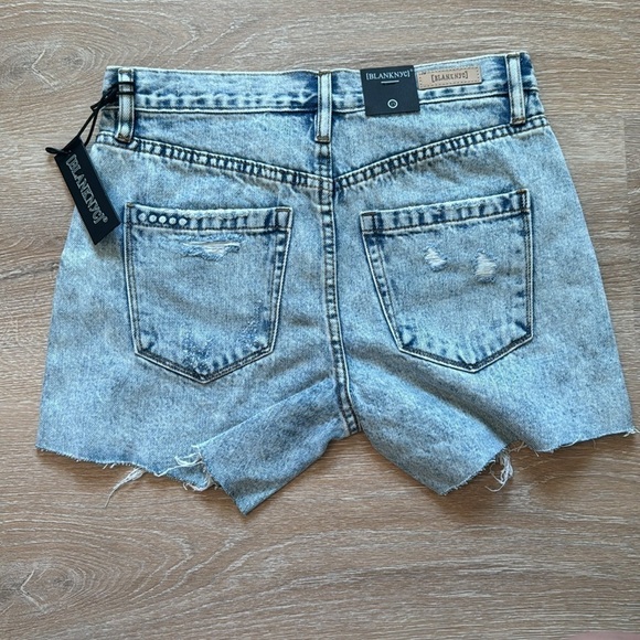 BLANK NYC Denim Shorts Size 25 - Picture 2 of 2